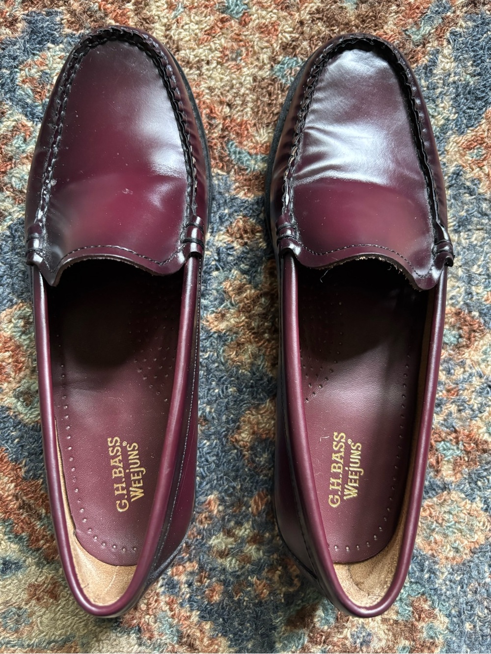 G.H. Bass Burgundy Women’s Weejuns 7.5 Loafers